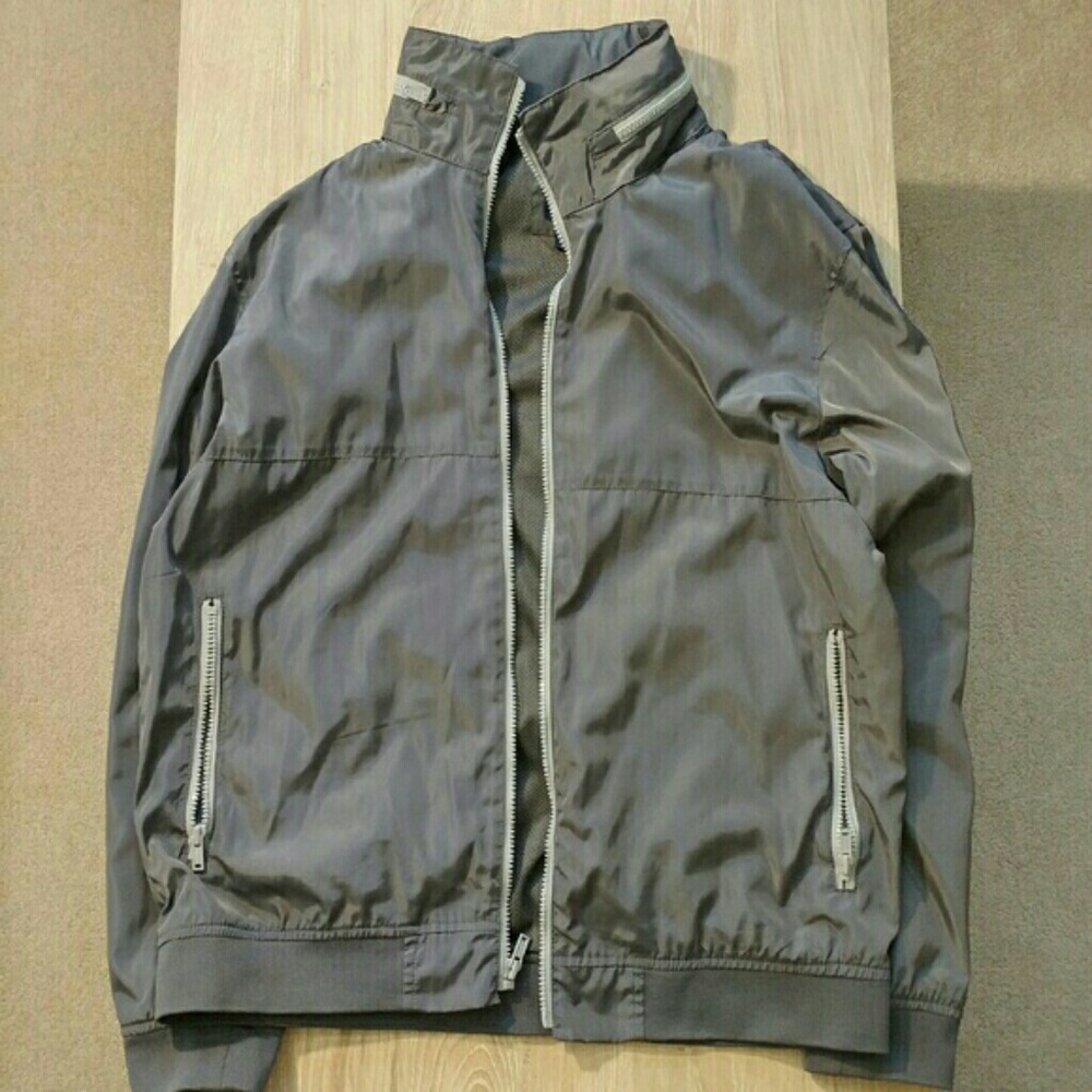*SOLD* Gap Windbreaker with Zip Out Hood *SOLD*
