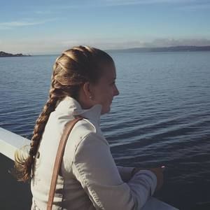 Meet your Posher, Ellen