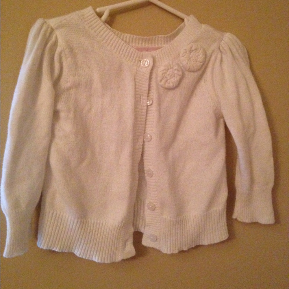 Sweet white cardigan