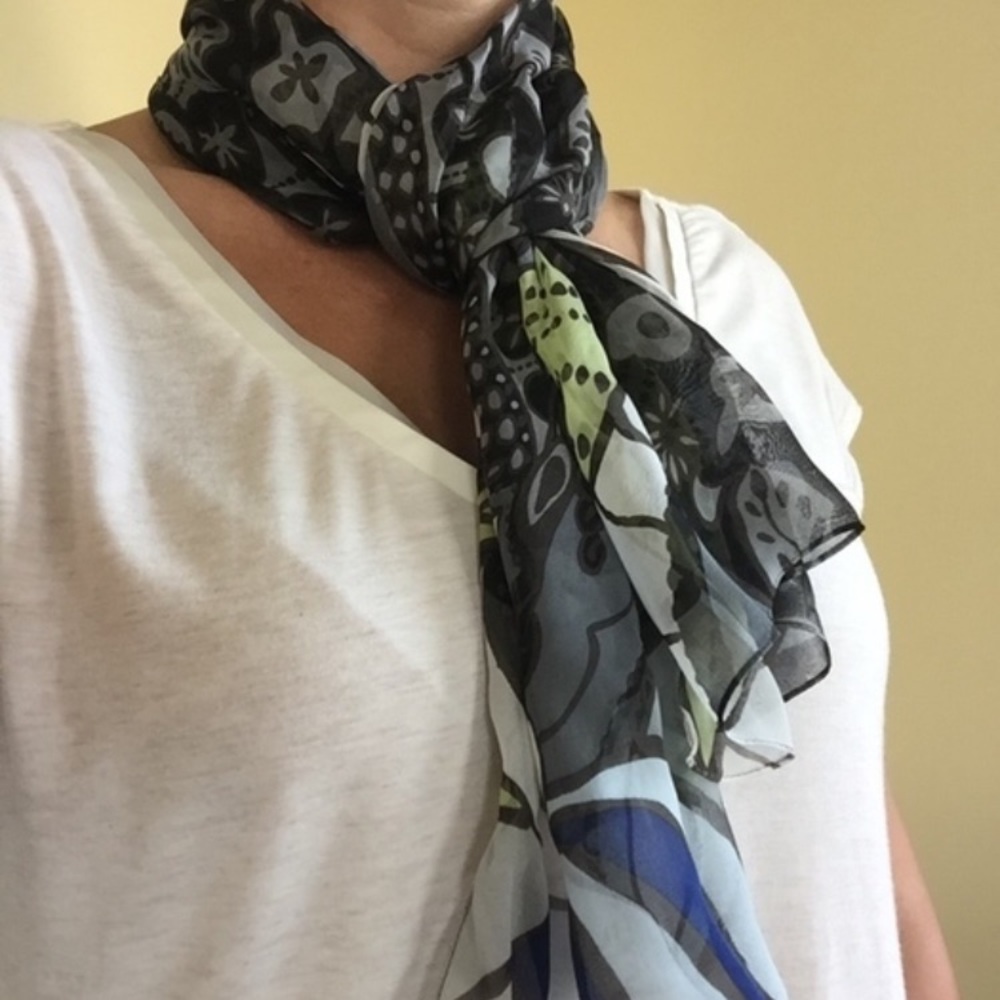 ***SALE*** Color printed scarf - NWOT