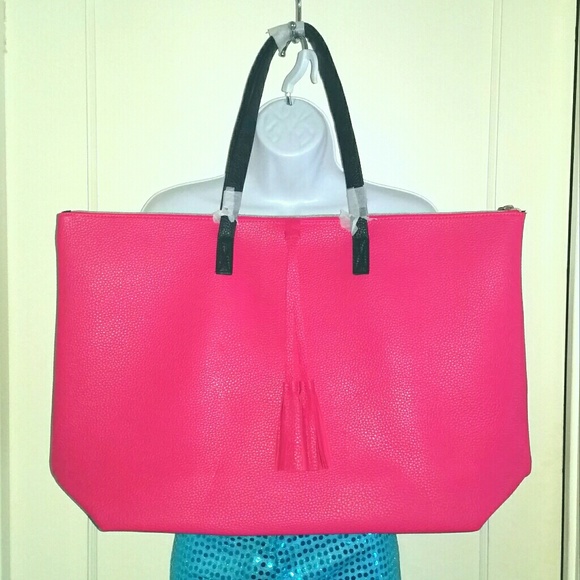 Handbags - Pink Overnight Bag