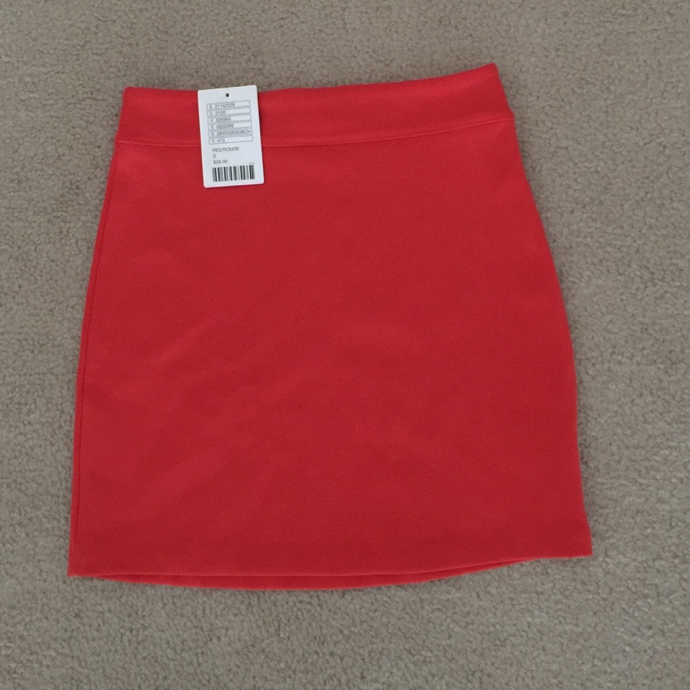 🌠2/$15 Silence + Noise Red skirt