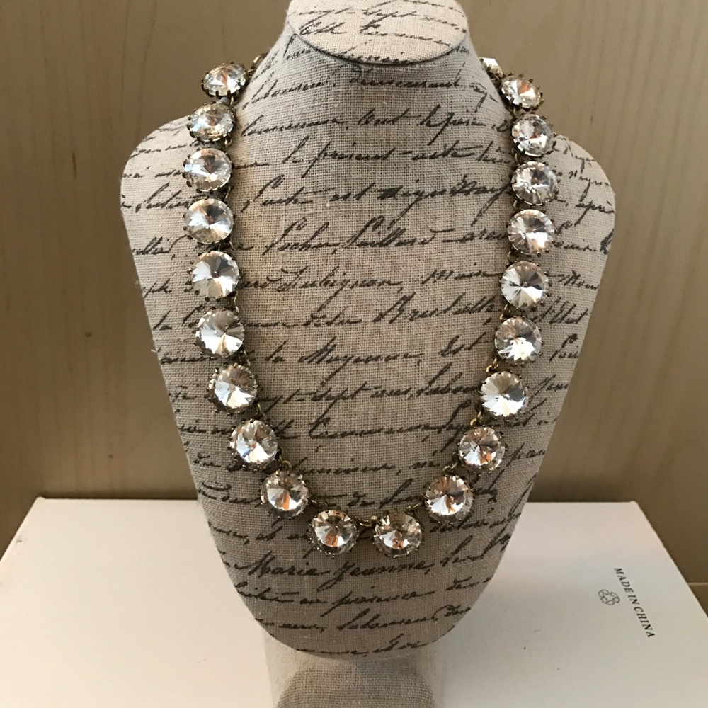 *SOLD* Statement Necklace!✨ adjustable chain!