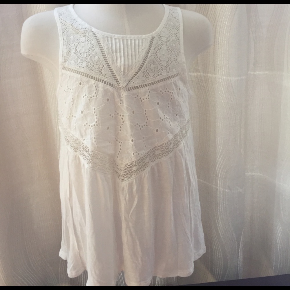 American Eagle top