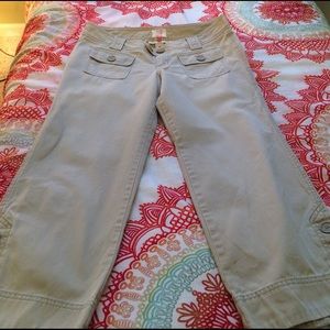 Capri pants kakhi