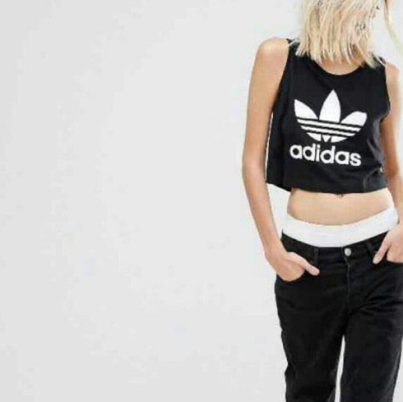 LAST ONE!!! Adidas Loose Trefoil Crop Top NWT - Picture 3 of 6