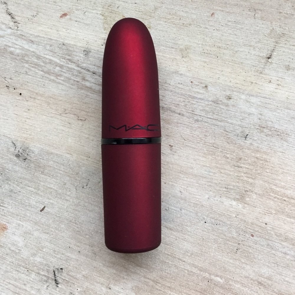 viva glam rihanna 2 frost lipstick
