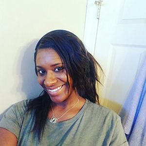 Meet your Posher, Destinee