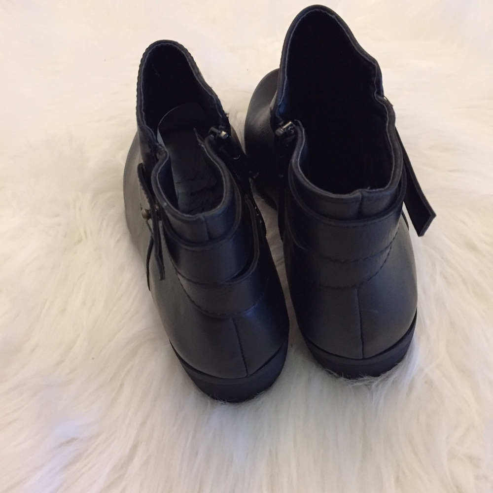 •new• Sasha Black Ankle Boots - Picture 5 of 8