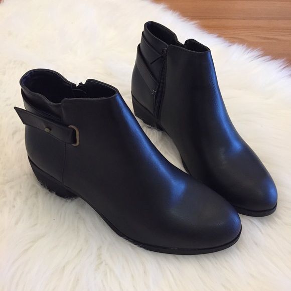•new• Sasha Black Ankle Boots - Picture 3 of 8