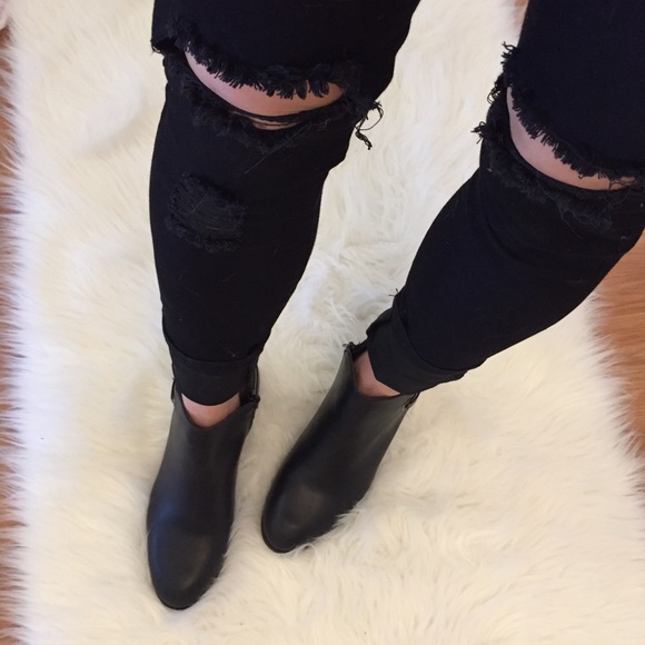 •new• Sasha Black Ankle Boots - Picture 8 of 8