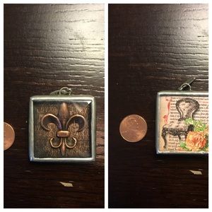 Gorgeous copper Jewel Kade fleur-di-lis charm