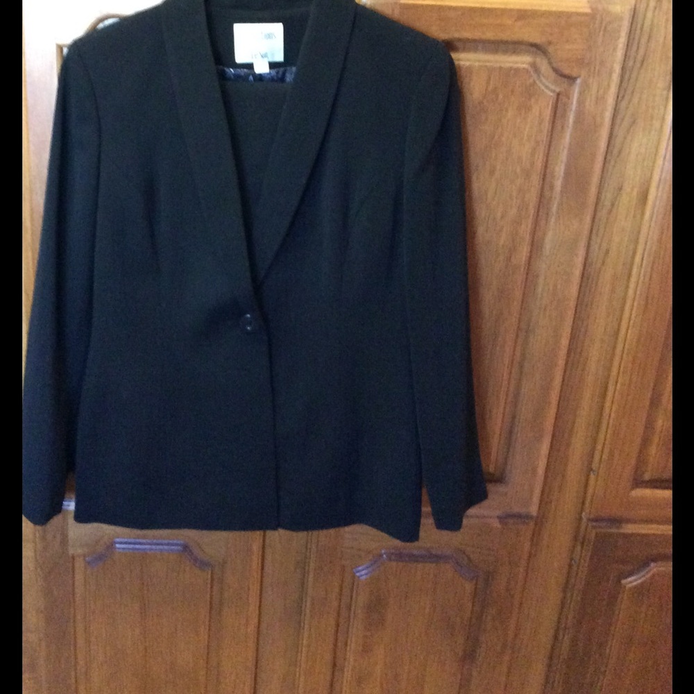 Black suit