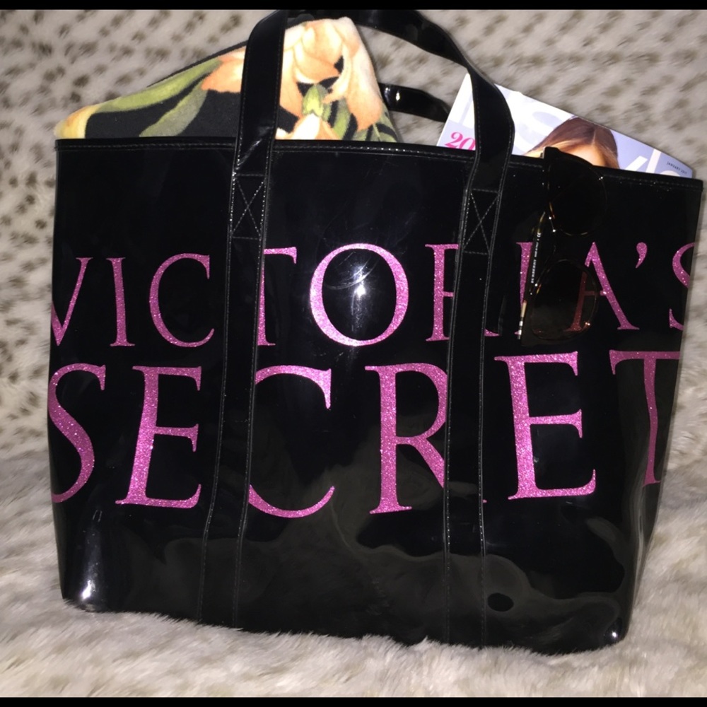 Victoria's Secret Beach Tote 👙