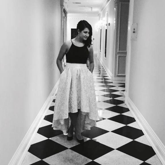 Meet your Posher, Dina - Picture 1 of 1