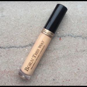 Too Faced Born This Way Concealer
