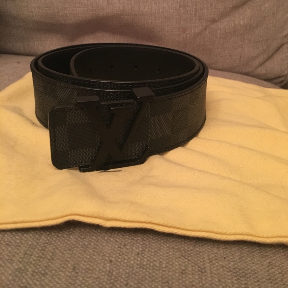 Authentic Louis Vuitton Graphite Initiales Belt