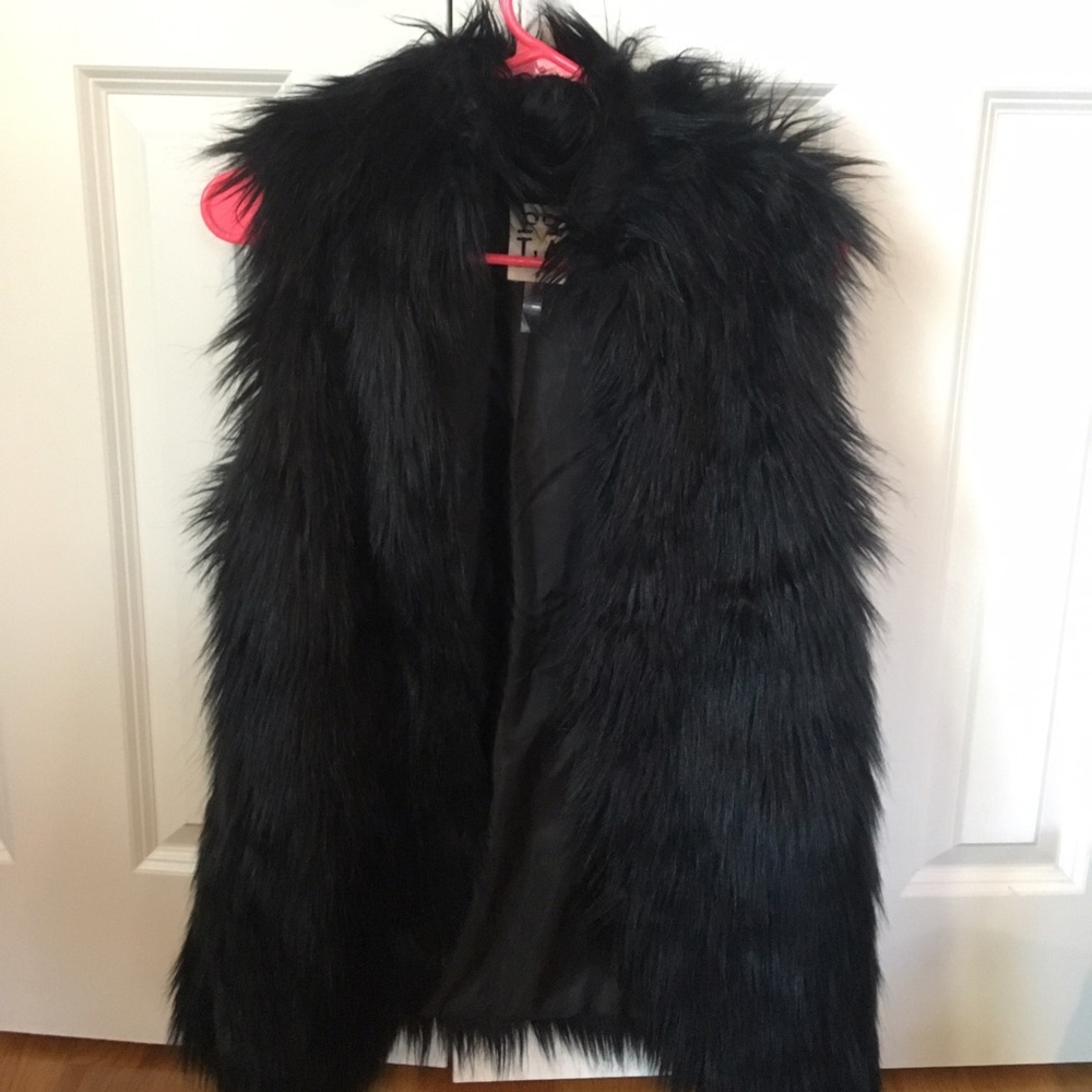 Faux Fur Vest SALE!!💕