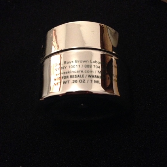 🇺🇸SALE🇺🇸RéVive Professional anti-aging FaceKit - Picture 6 of 8