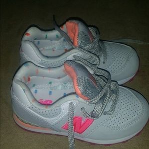 New Balance Toddler Girls Sneaker Size 6