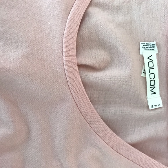 NWT Volcom Cropped Muscle Tank - Picture 4 of 4