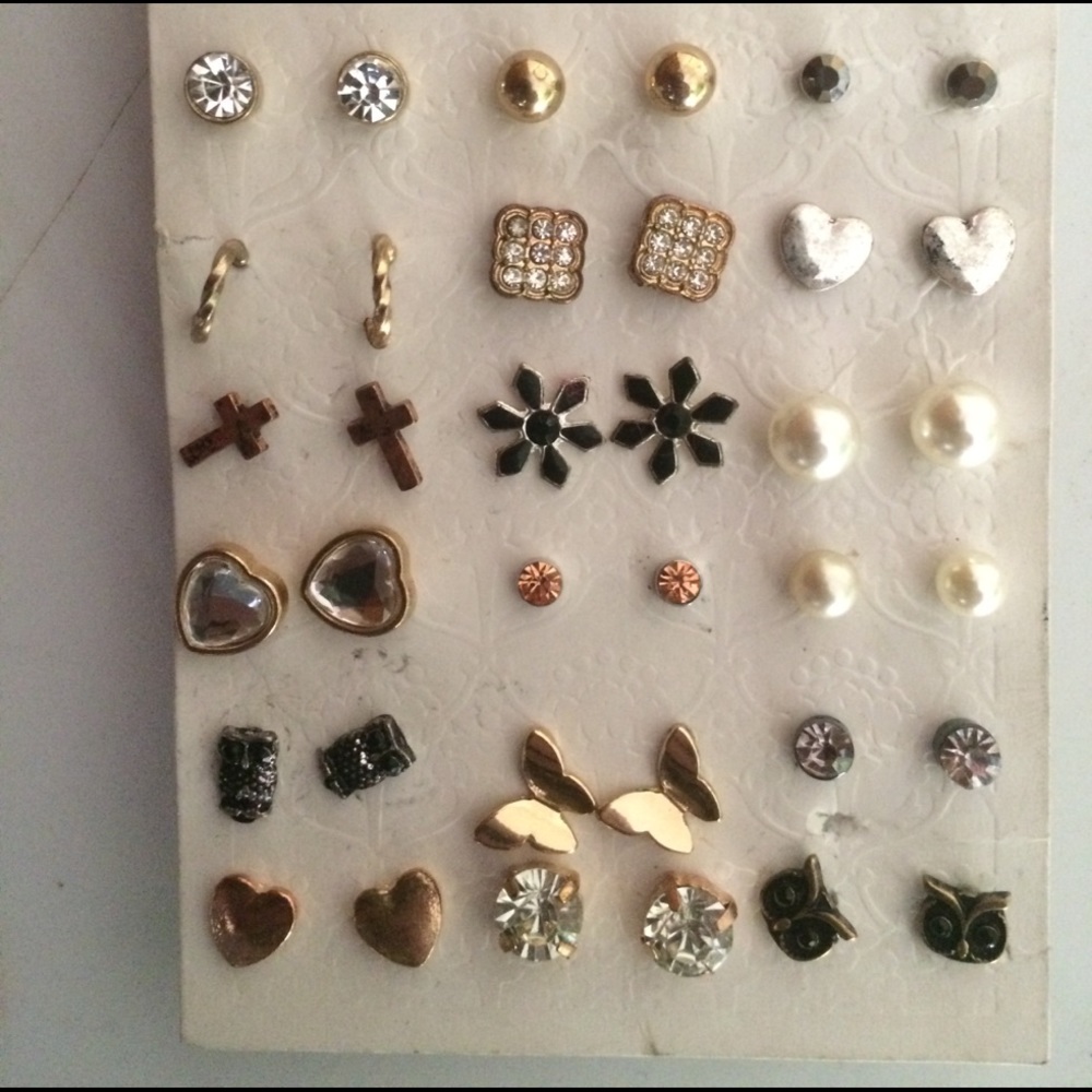 Assortment of Earring Studs *18 pairs!!*