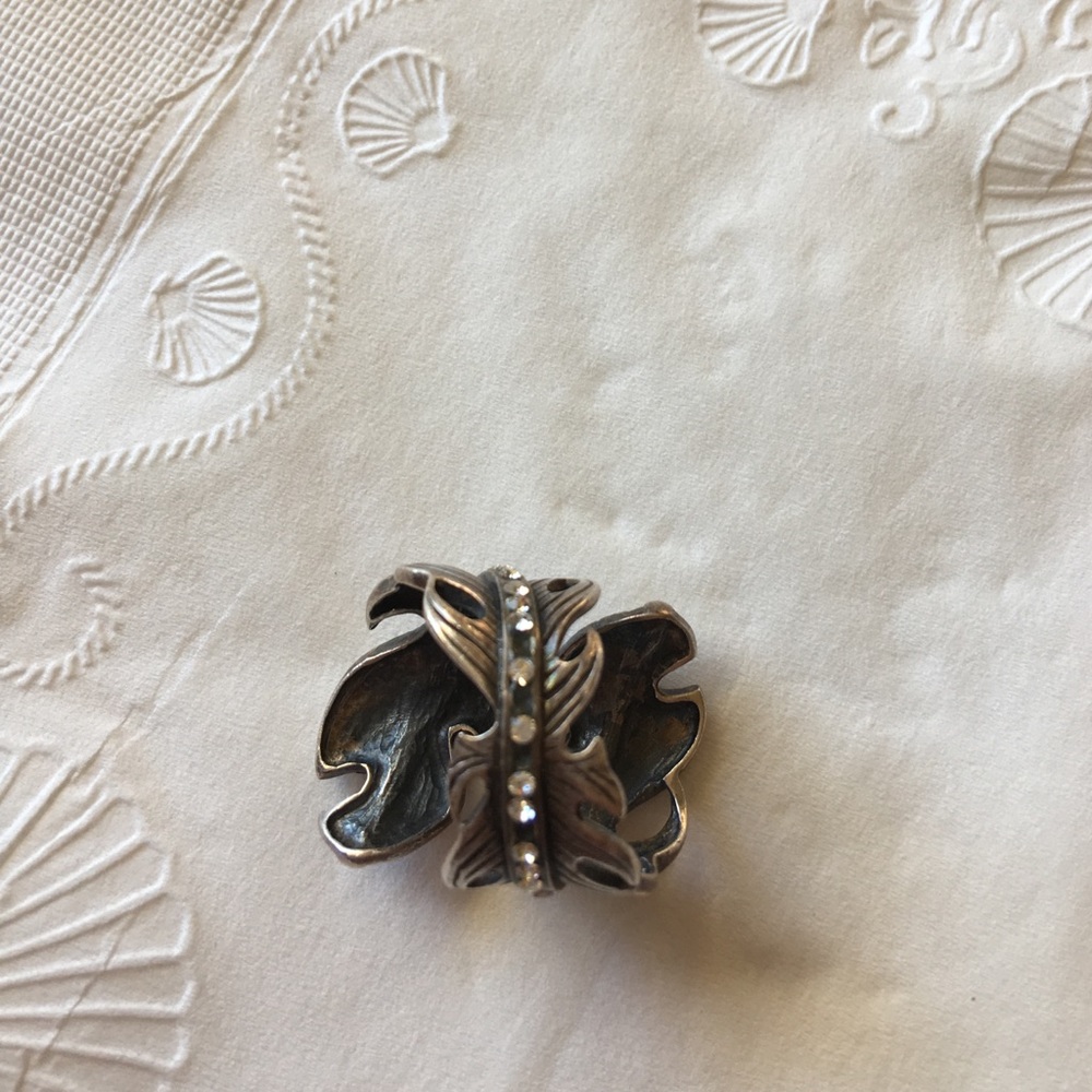 Sterling Silver And Crystal Leaf Ring - image 4