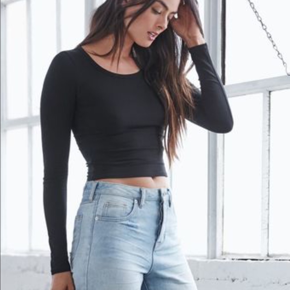 🖤long sleeve crop top scoop neck PacSun🖤