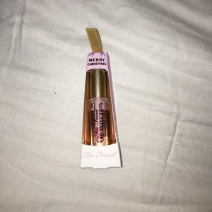 Too faced lip injection gloss