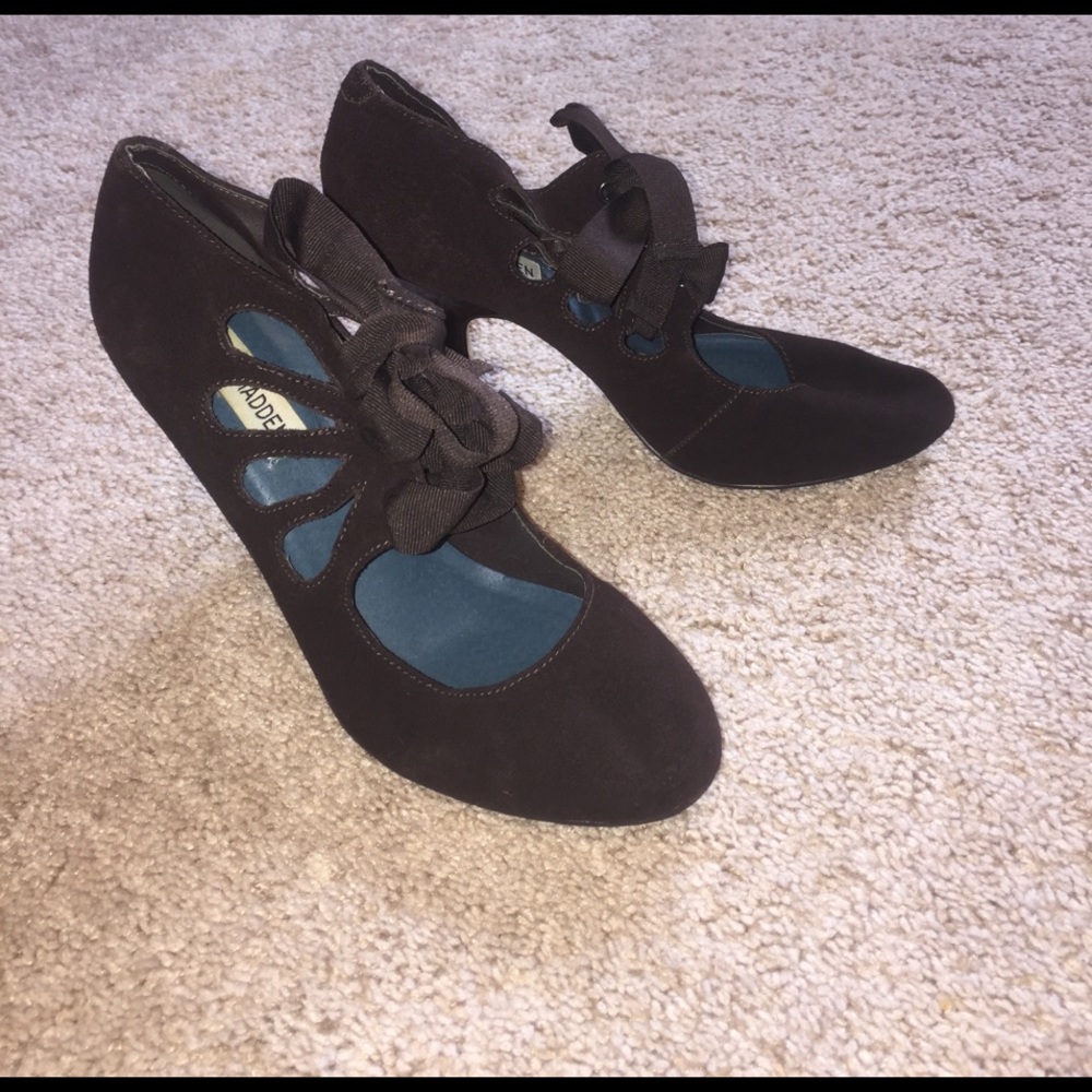 Steve Madden brown pumps