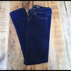 American Eagle dark wash skinny jeans size 2