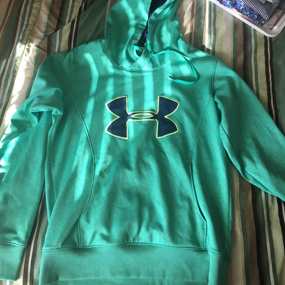Like new Under Armour light hoodie Mint