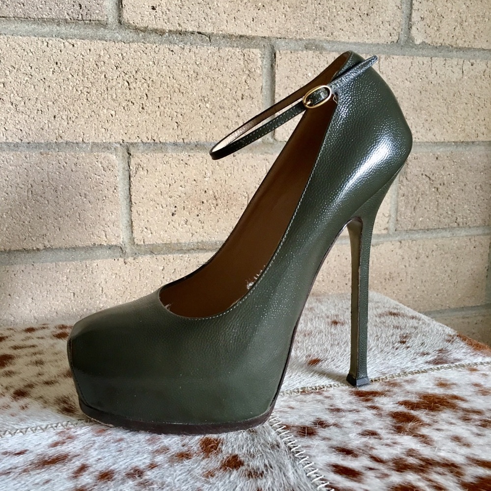 Yves Saint Laurent Tribtoo Ankle Strap Pumps 8.5 9