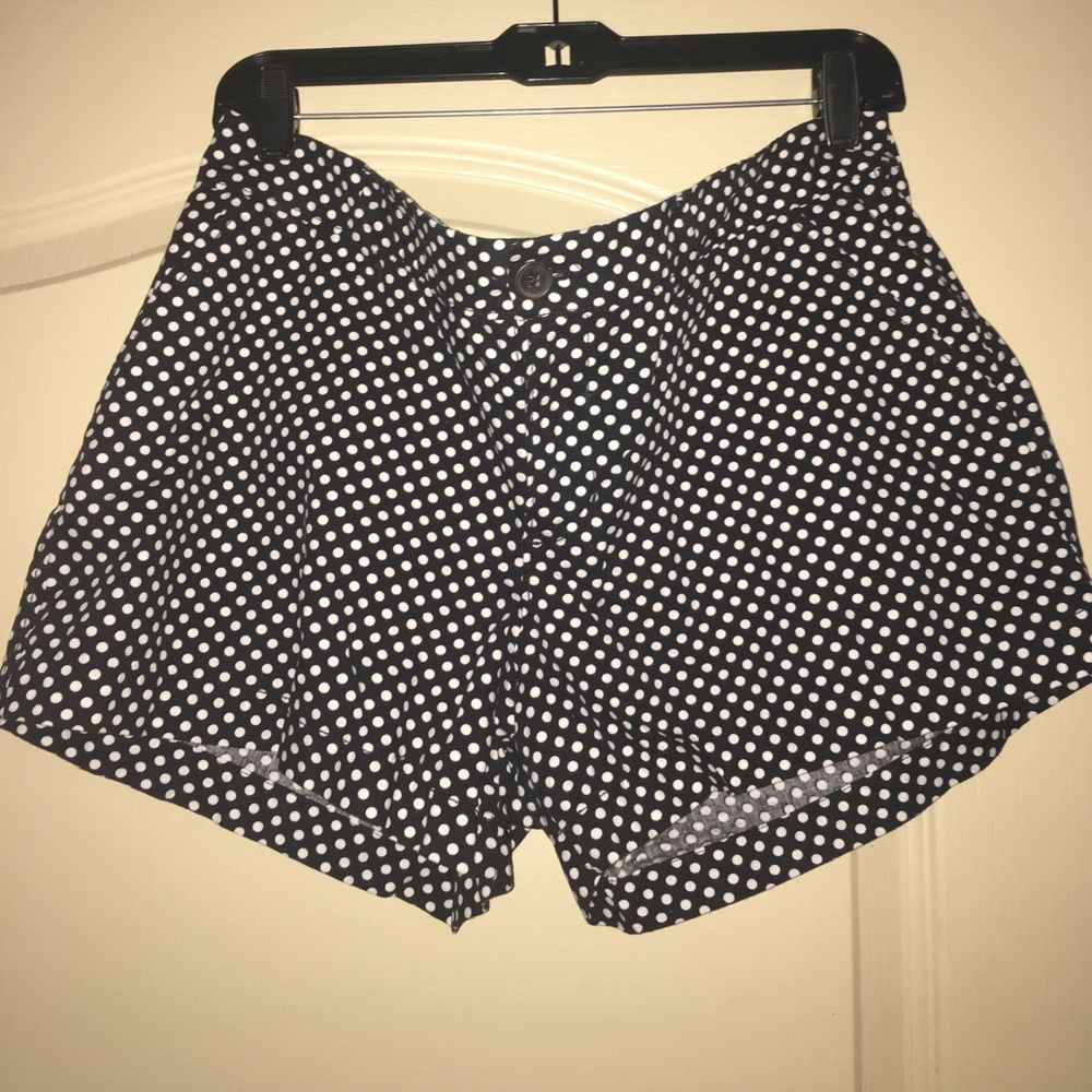 Black and white polka dot short