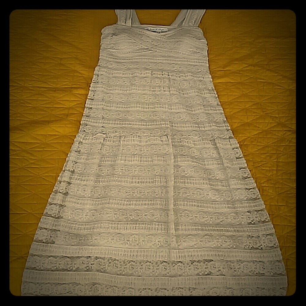 Lace cream dress
