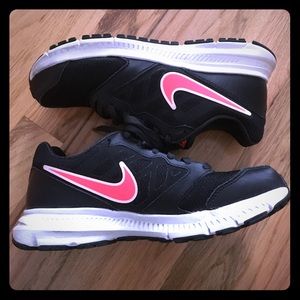 Nike Sneakers - Size 6.5