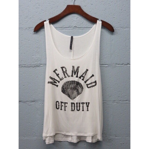 Couture Gypsy Tops - ❗️CLEARANCE❗️Mermaid Off Duty Graphic Tank S M L