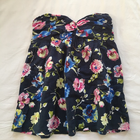 Abercrombie & Fitch Tops - Abercrombie & Fitch Floral Strapless Top