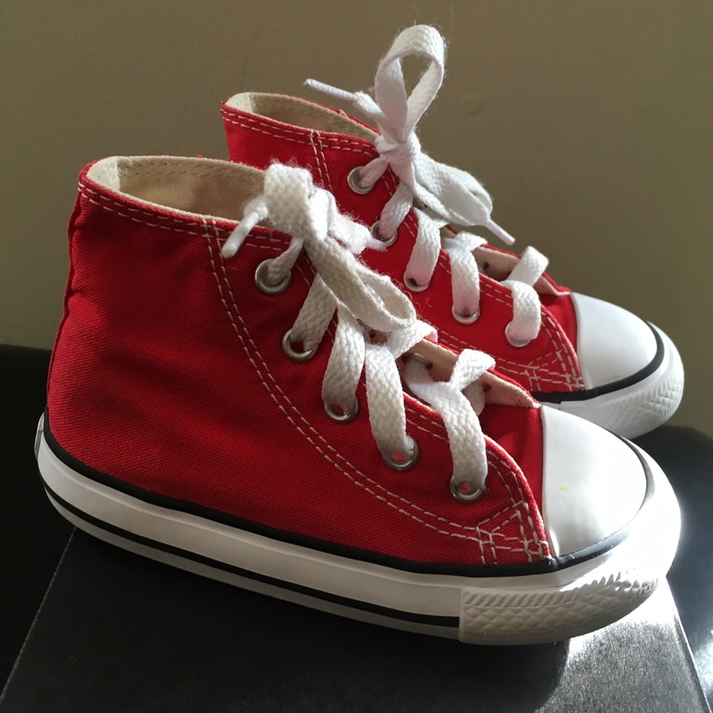 Red toddler converse.. used but great condition