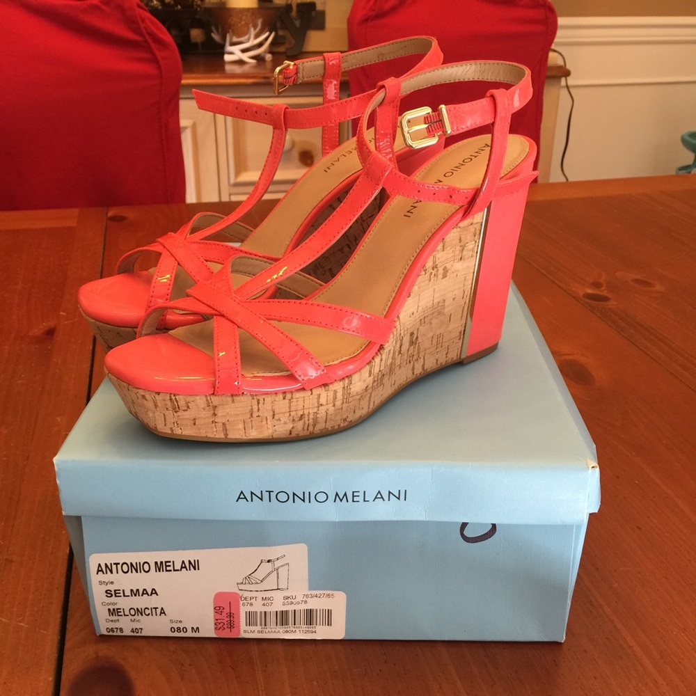 Antonio Melani Coral Wedges size 8