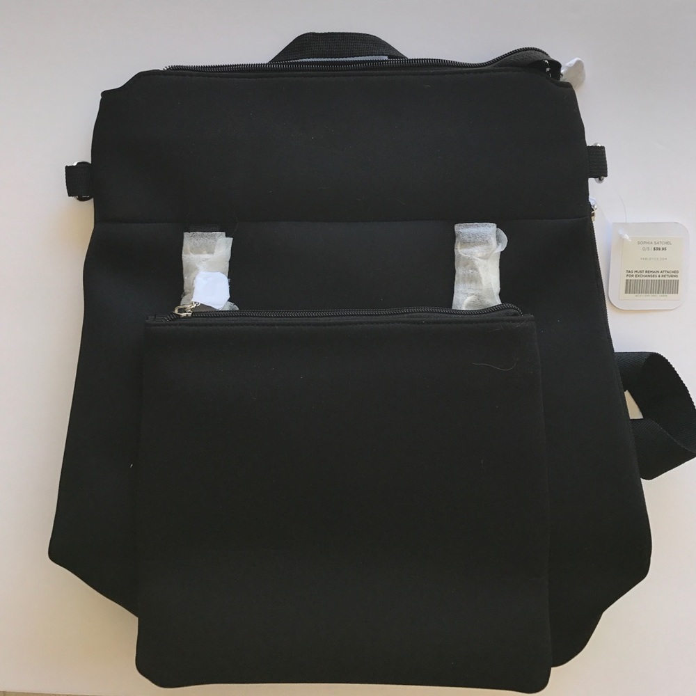 New Fabletics 100% polyester satchel