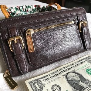 Michael Kors zip around wallet Authentic