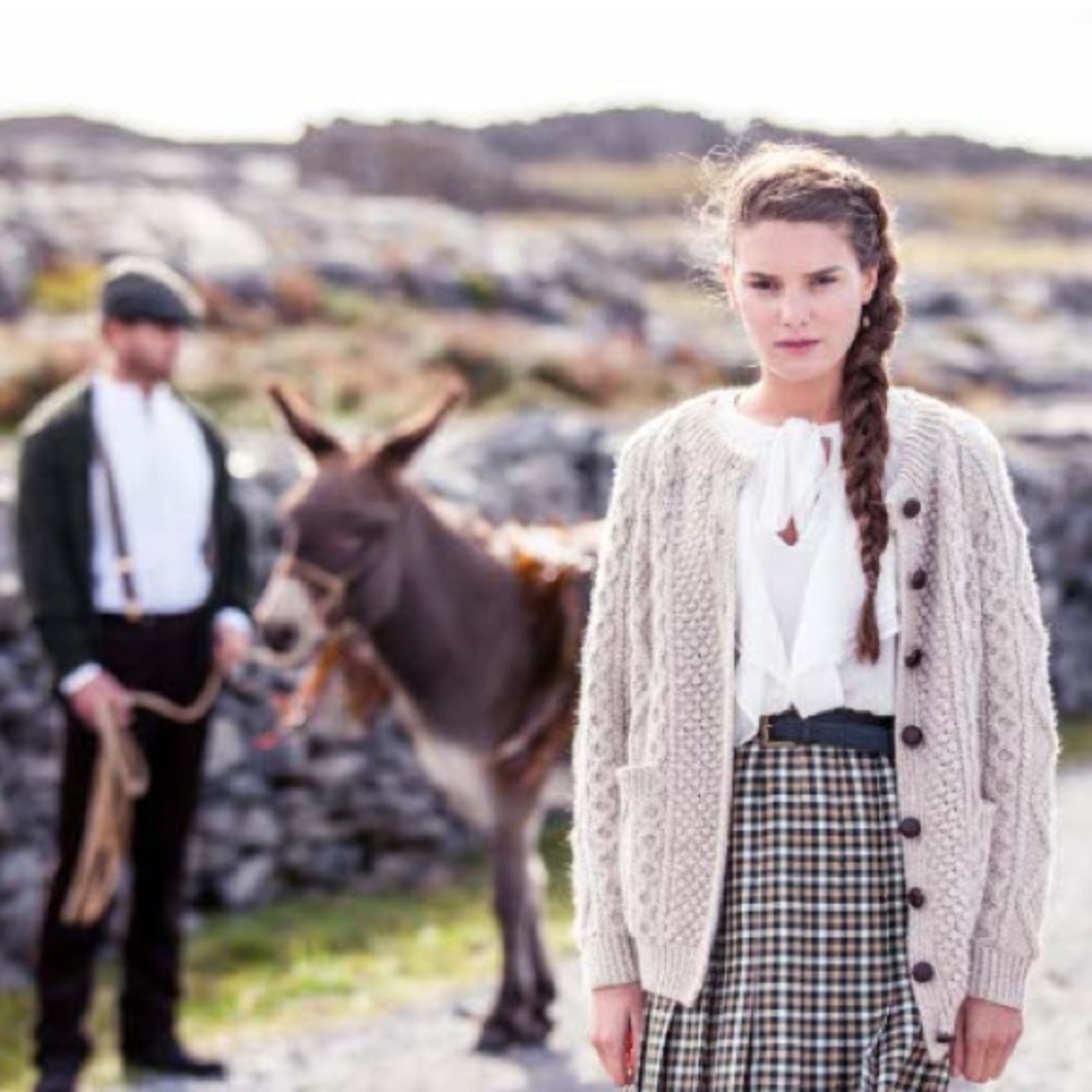 Gaeltarra Handloomed Aran V-neck Cardigan