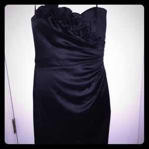 WHITE HOUSE | BLACK MARKET BLACK DRESS
