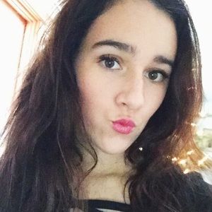 Meet your Posher, Elise