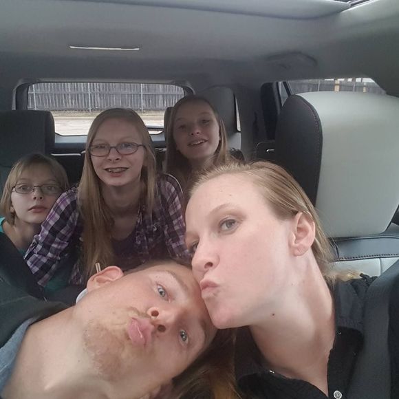 Meet your Posher, Wanda - Picture 1 of 1