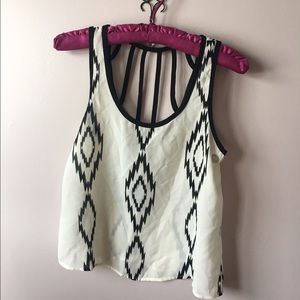 brand new black & White tank