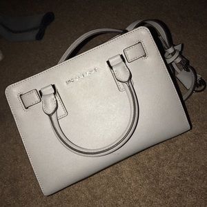 Authentic Michael Kors Dillon Leather Crossbody