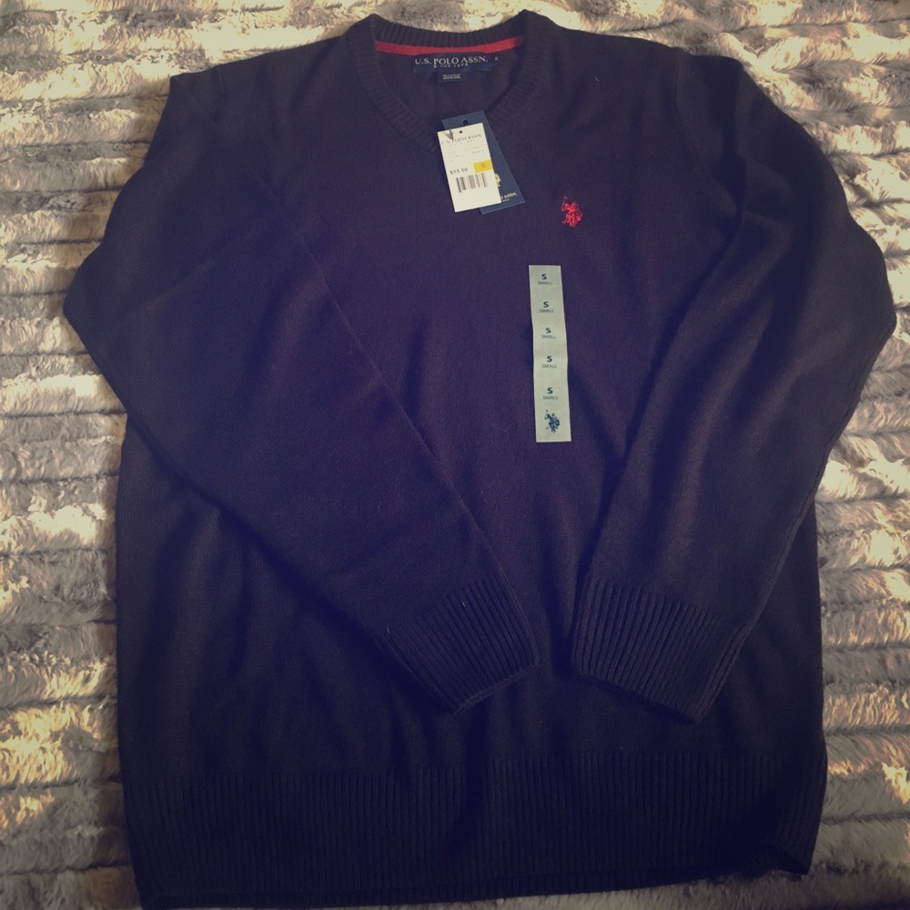 Men's V neck sweater