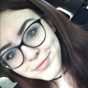 Meet your Posher, Elle